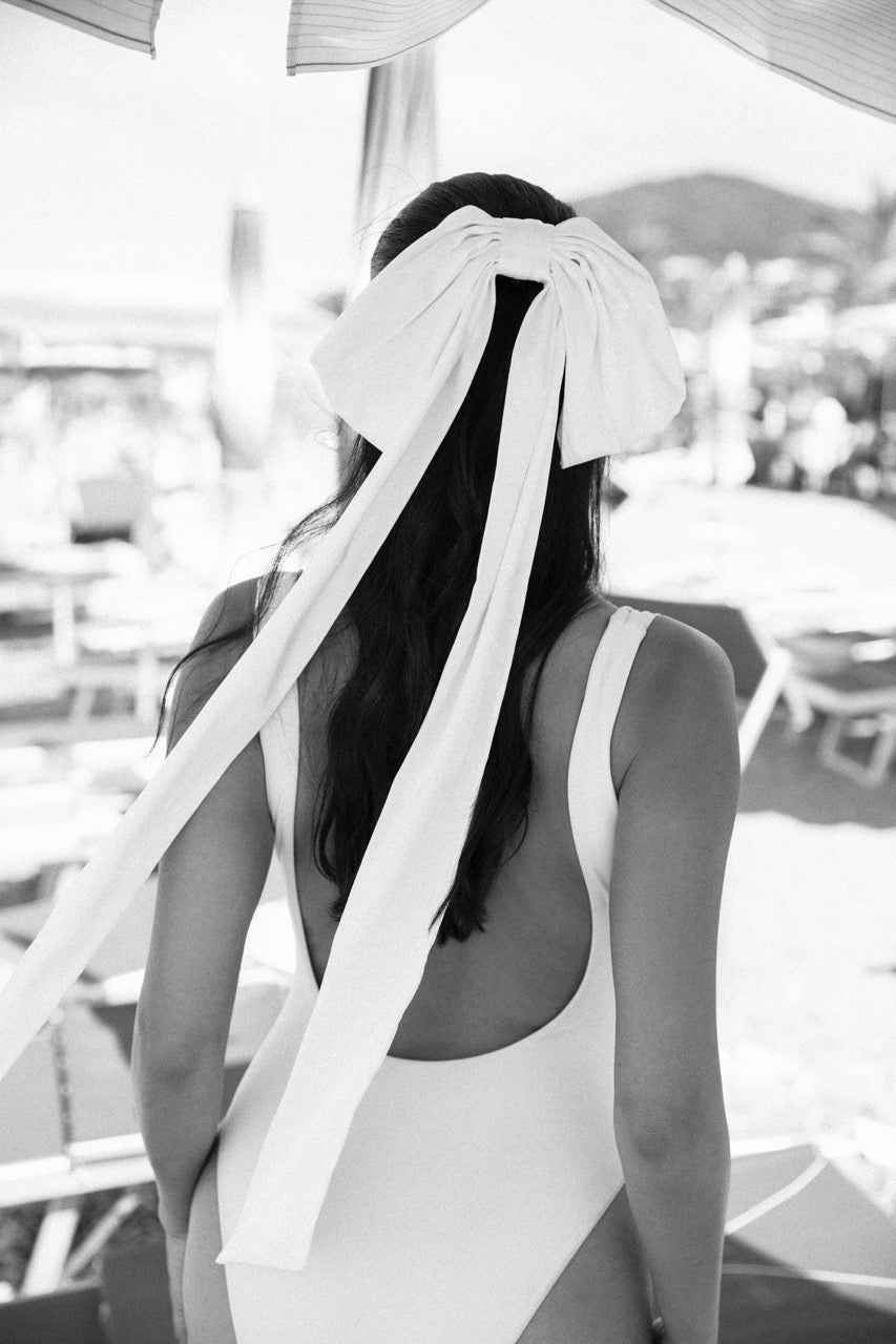 GISELLE BOW