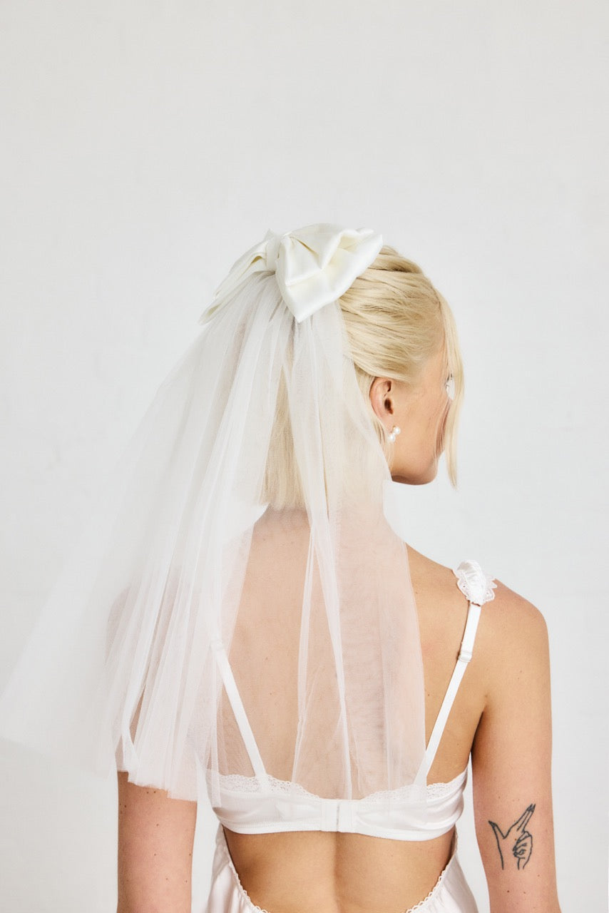 MARILYN MINI VEIL