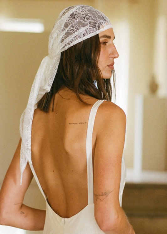 JULIETTE LACE SCARF